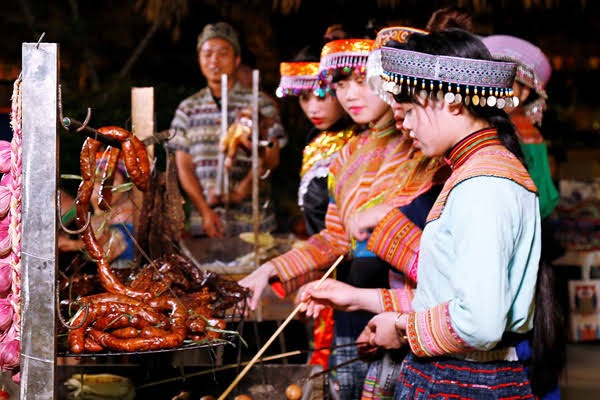 Phiên chợ Tây Bắc